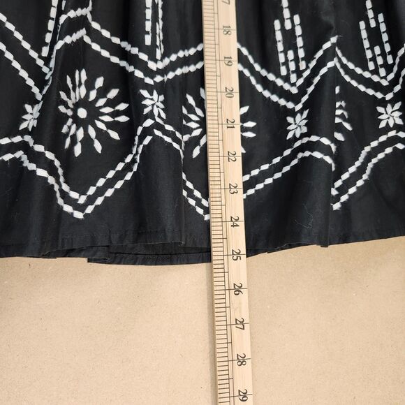 Michael Kors 100% Cotton Skirt size 12 Black Pleated Embroidered Knee Length - Picture 6 of 7